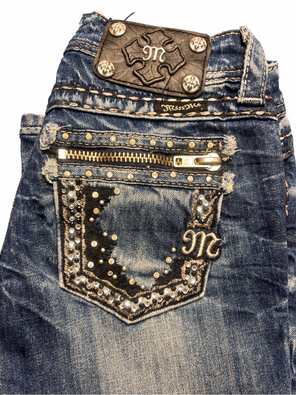 NWOT Miss Me Blue Wash Embellished Bootcut Jeans Size 23 Retail $149.00
